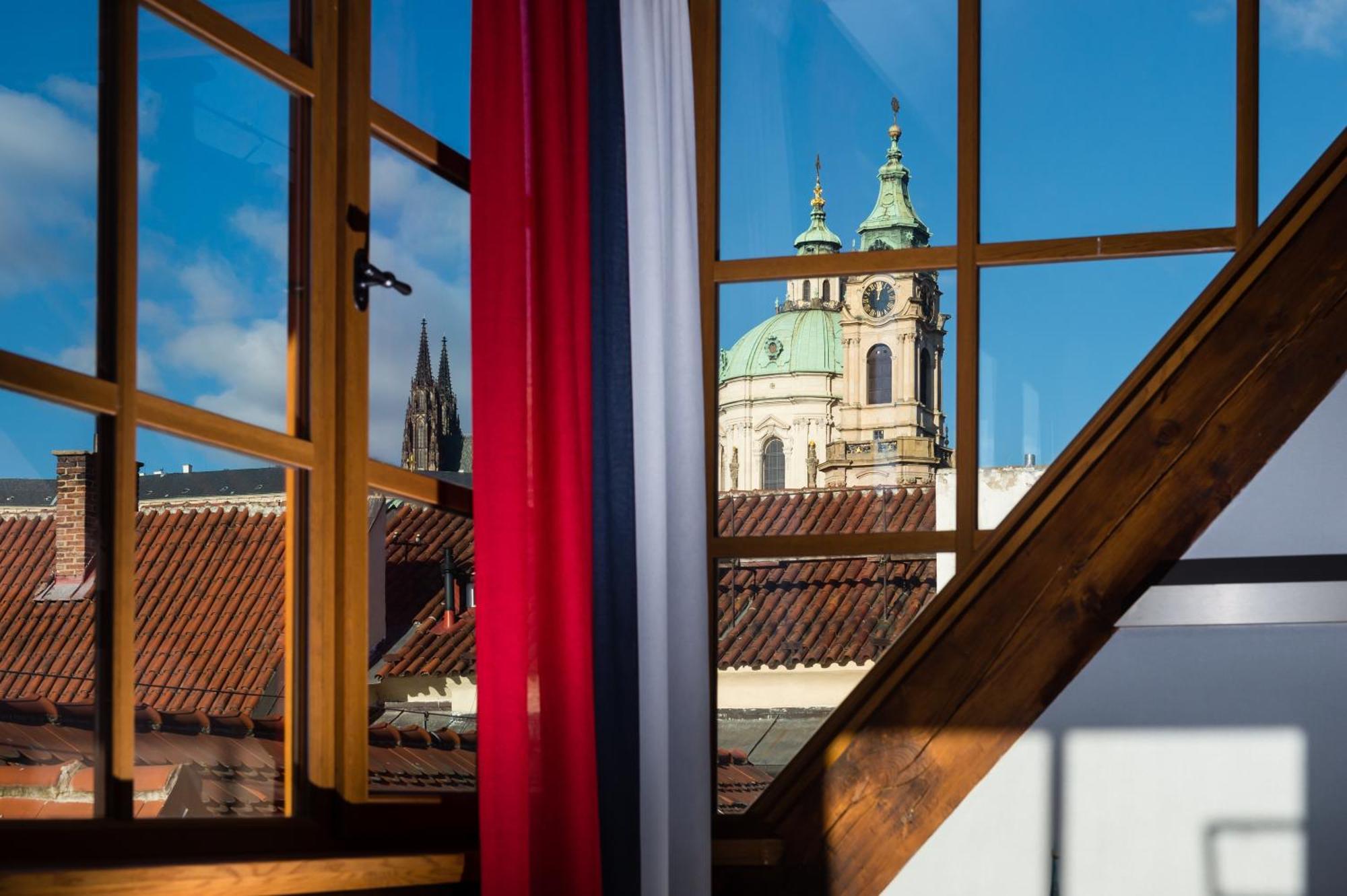 Executive Suite with Castle view